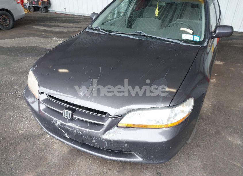 Photo 6 of 1998 Honda Accord LX (VIN 1HGCG5645WA244697)