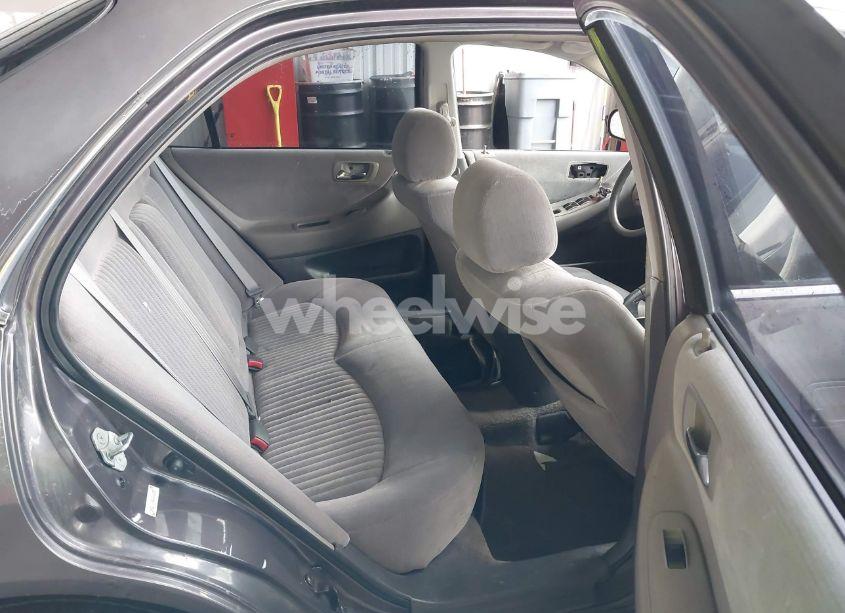 Photo 8 of 1998 Honda Accord LX (VIN 1HGCG5645WA244697)