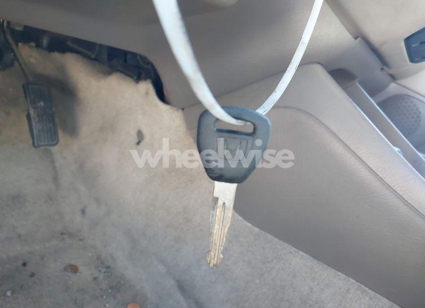 Photo 11 of 1999 Honda Accord LX (VIN 1HGCG5645XA105932)