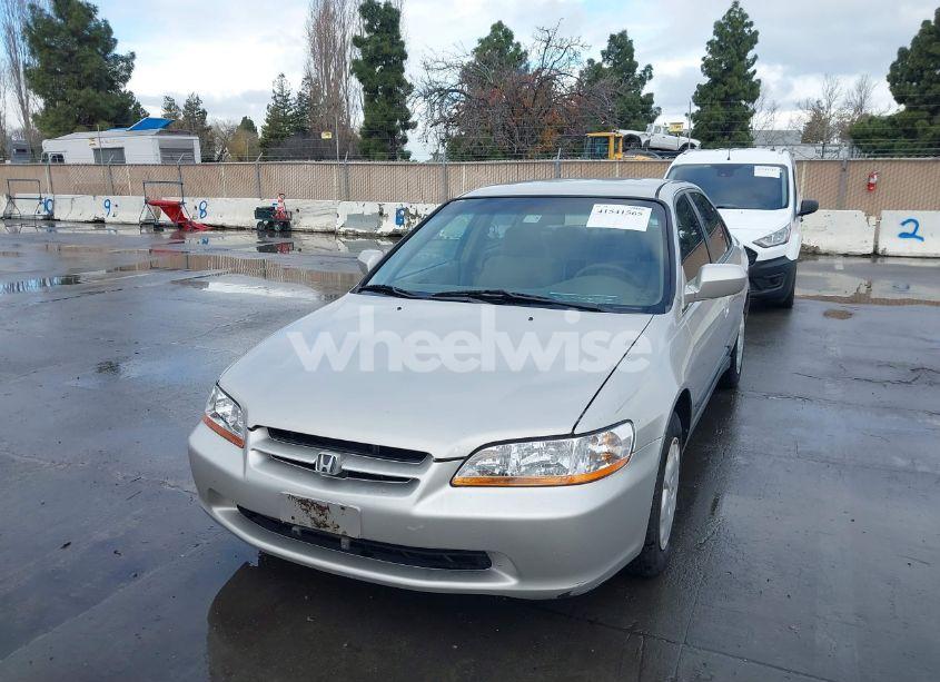 Photo 6 of 1999 Honda Accord LX (VIN 1HGCG5645XA132659)
