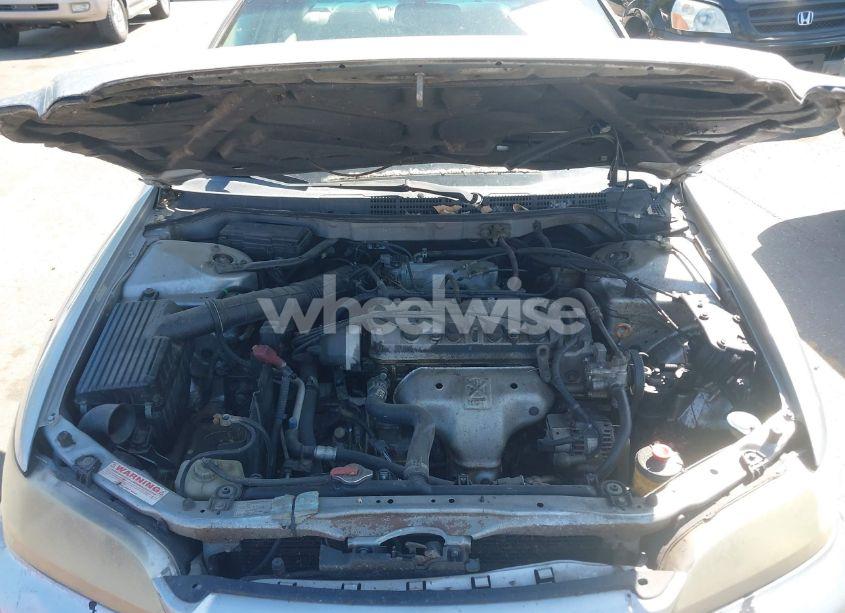 Photo 10 of 2001 Honda Accord 2.3 LX (VIN 1HGCG56461A008326)