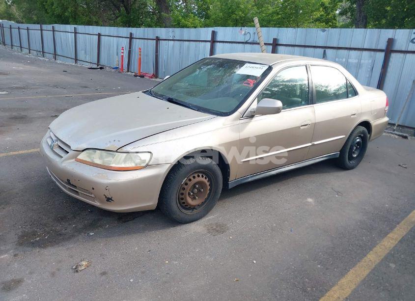 Photo 2 of 2001 Honda Accord 2.3 LX (VIN 1HGCG56461A128675)