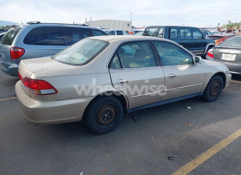 Photo 4 of 2001 Honda Accord 2.3 LX (VIN 1HGCG56461A128675)