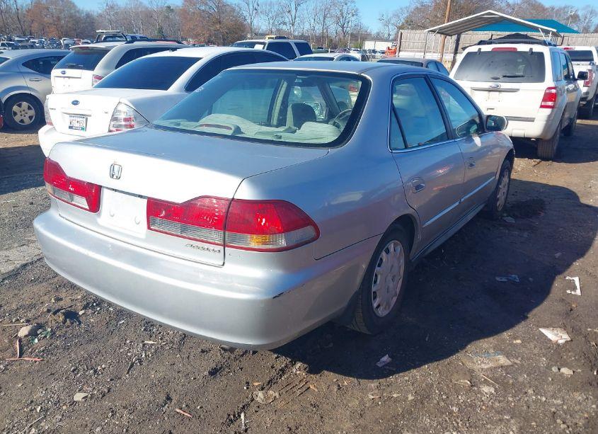 Photo 4 of 2001 Honda Accord 2.3 LX (VIN 1HGCG56461A139868)