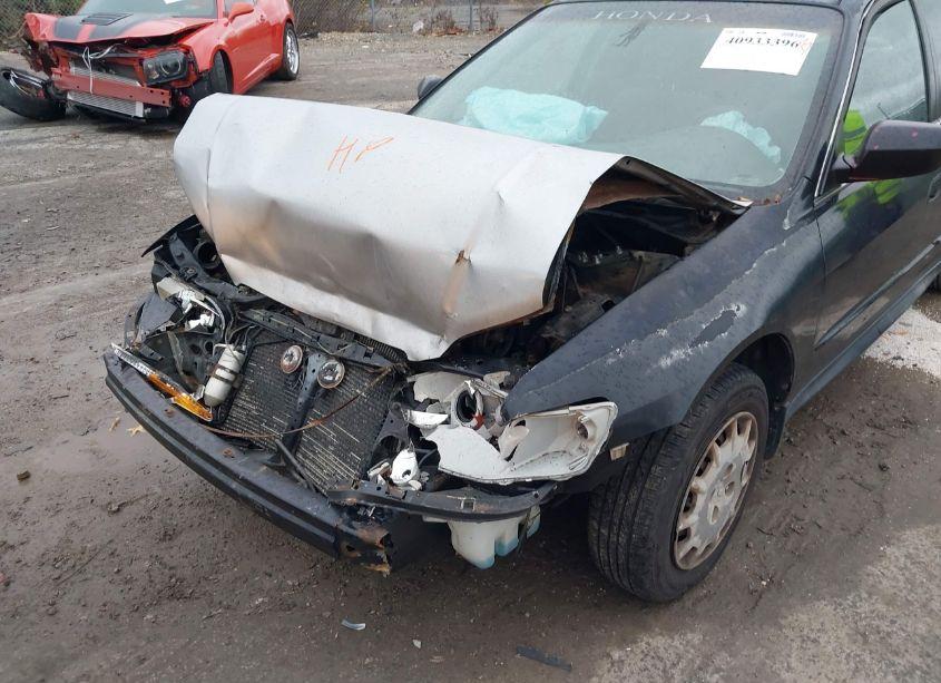 Photo 6 of 2002 Honda Accord 2.3 LX (VIN 1HGCG56462A129388)