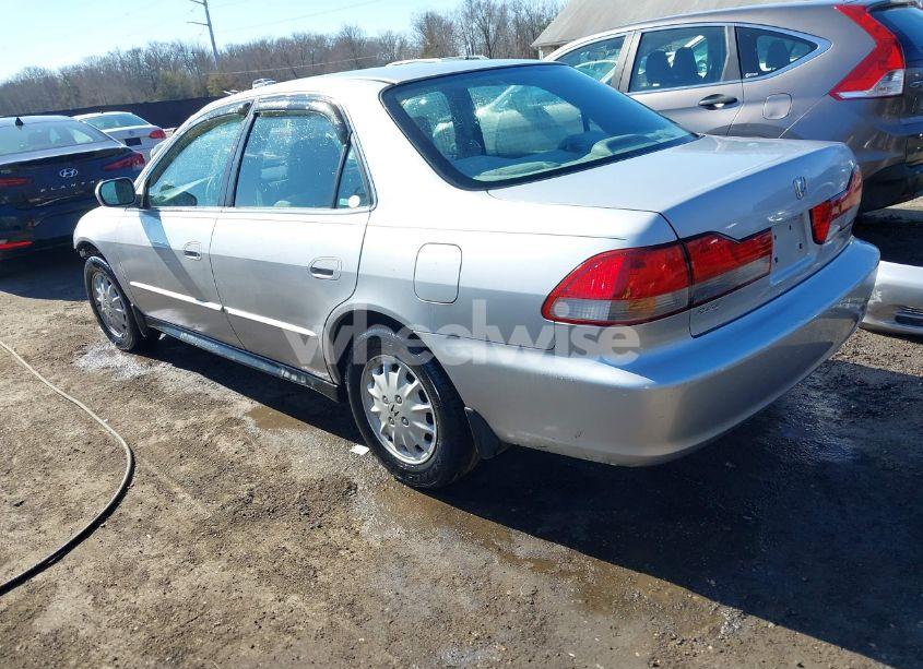 Photo 3 of 2002 Honda Accord 2.3 LX (VIN 1HGCG56462A145333)
