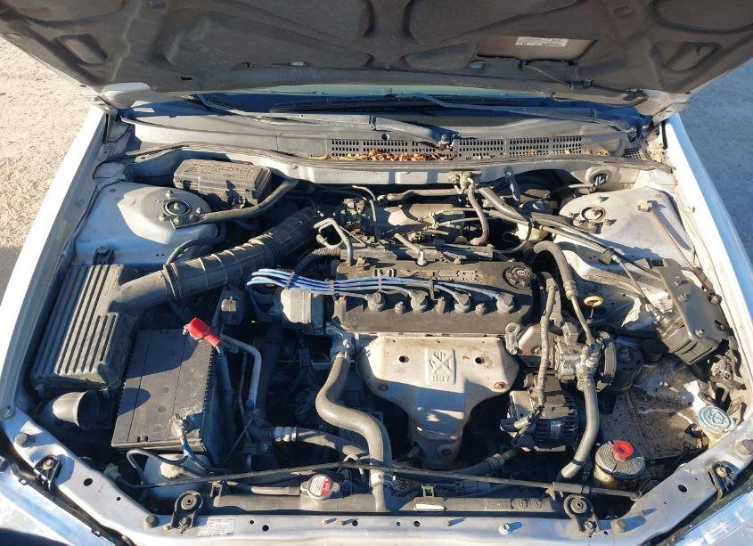 Photo 10 of 2002 Honda Accord 2.3 LX (VIN 1HGCG56462A160964)