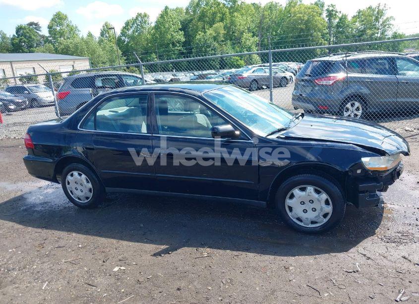 Photo 14 of 1998 Honda Accord LX (VIN 1HGCG5646WA010729)