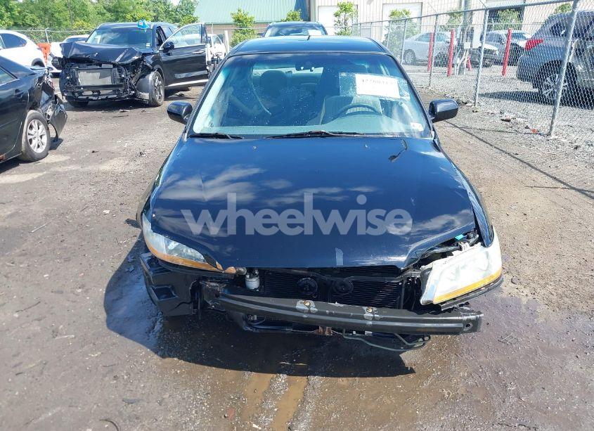 Photo 6 of 1998 Honda Accord LX (VIN 1HGCG5646WA010729)