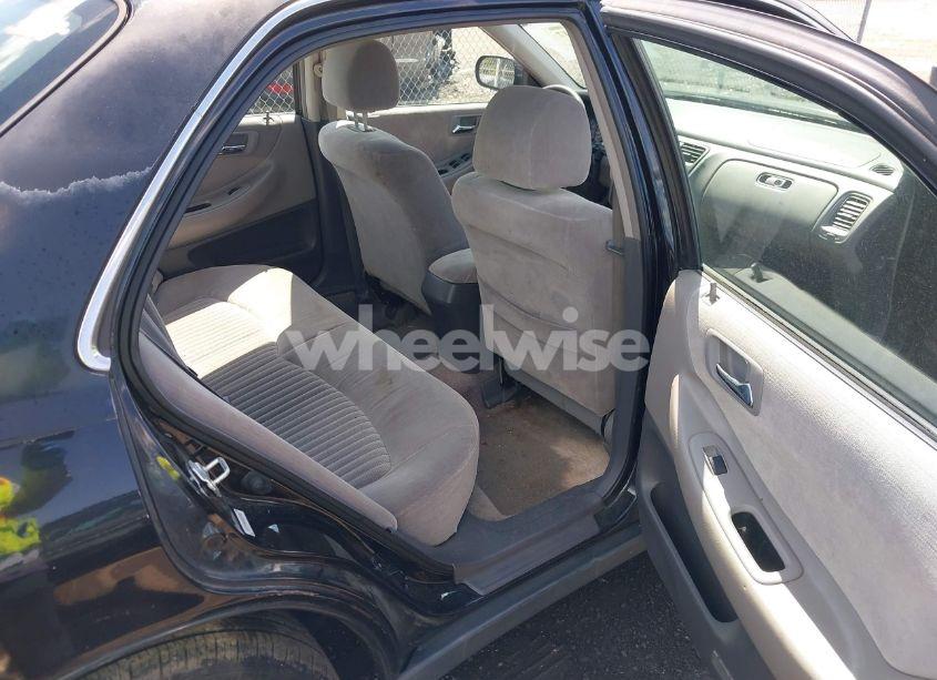 Photo 8 of 1998 Honda Accord LX (VIN 1HGCG5646WA010729)