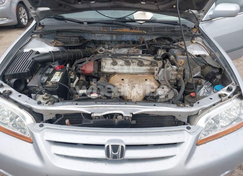 Photo 10 of 1998 Honda Accord LX (VIN 1HGCG5646WA109440)