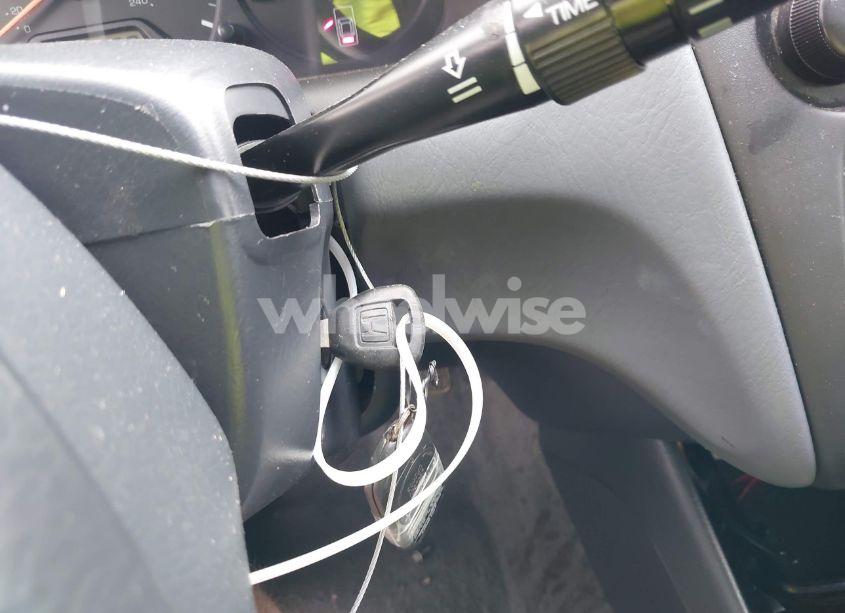 Photo 11 of 1998 Honda Accord LX (VIN 1HGCG5646WA109440)