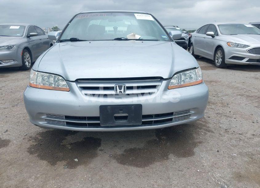Photo 12 of 1998 Honda Accord LX (VIN 1HGCG5646WA109440)