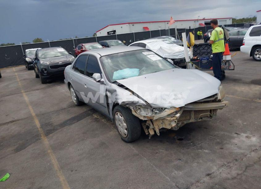 1999 Honda Accord LX (VIN 1HGCG5646XA019223) main photo