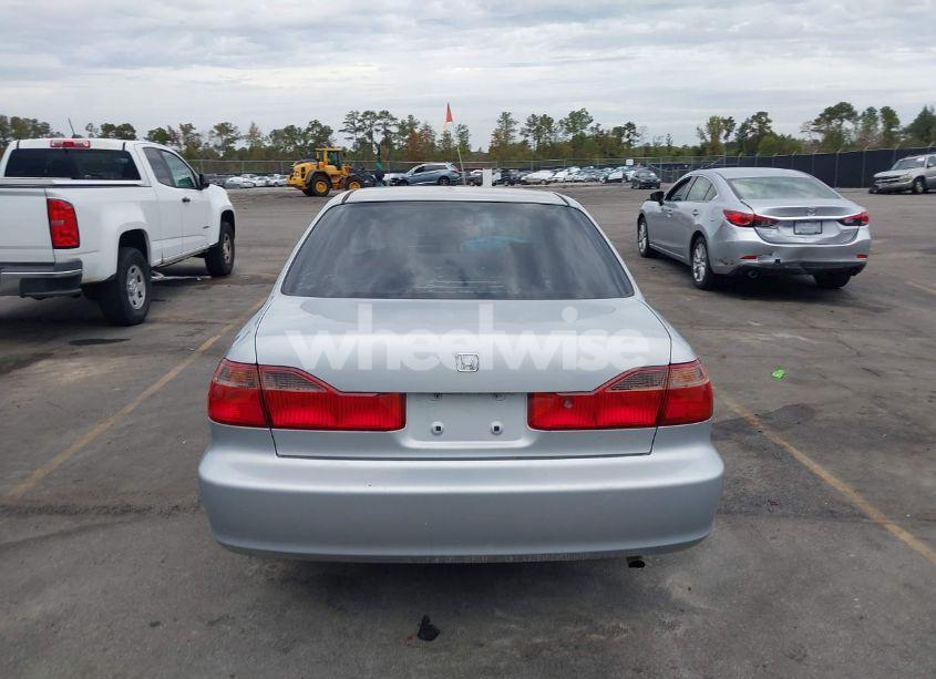 Photo 16 of 1999 Honda Accord LX (VIN 1HGCG5646XA019223)