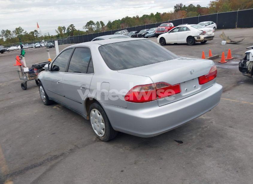 Photo 3 of 1999 Honda Accord LX (VIN 1HGCG5646XA019223)