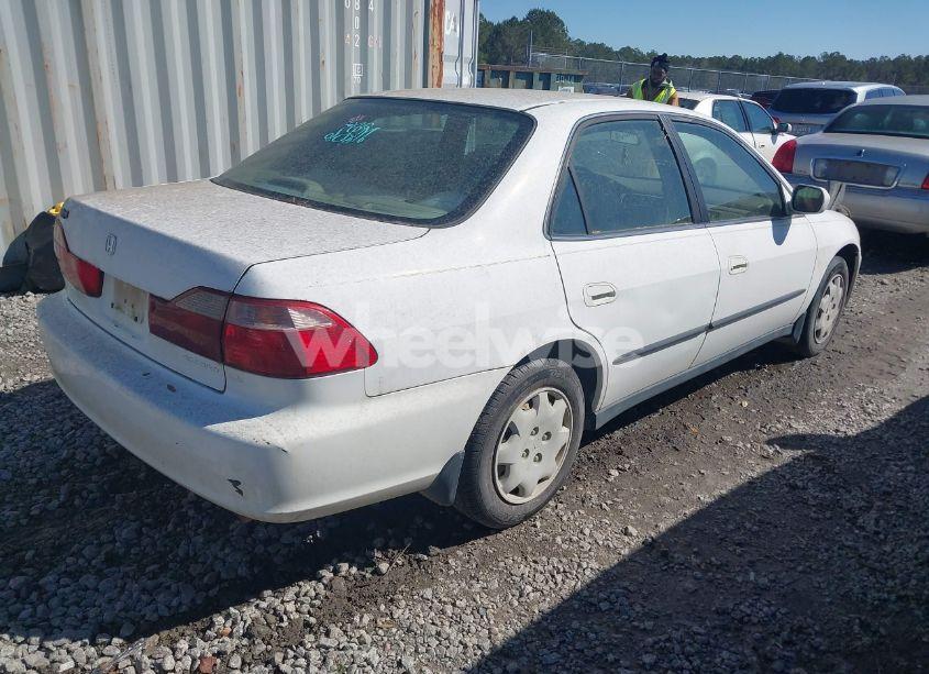 Photo 4 of 2000 Honda Accord 2.3 LX (VIN 1HGCG5646YA131439)