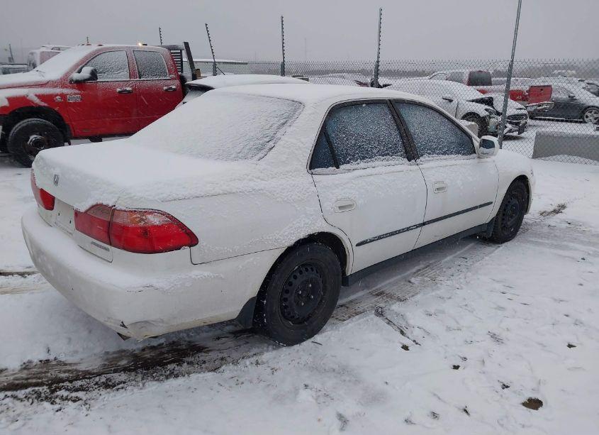 Photo 4 of 2000 Honda Accord 2.3 LX (VIN 1HGCG5646YA148497)