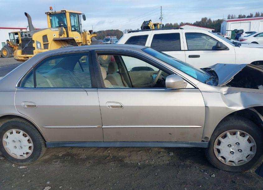 Photo 14 of 2001 Honda Accord 2.3 LX (VIN 1HGCG56471A018833)