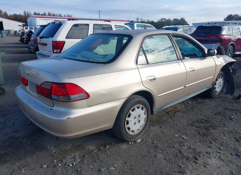 Photo 4 of 2001 Honda Accord 2.3 LX (VIN 1HGCG56471A018833)