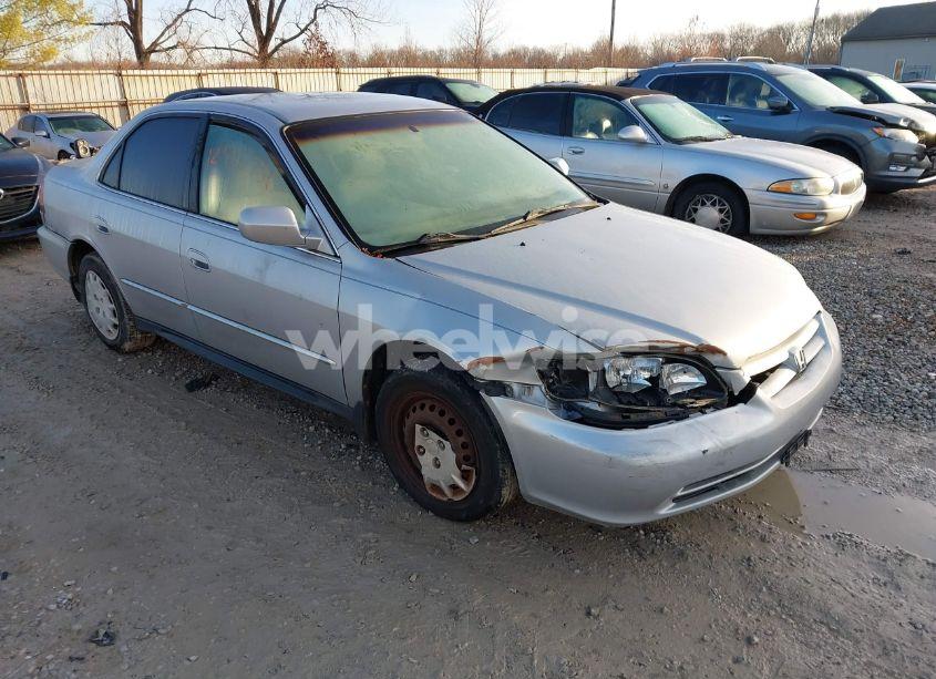 2001 Honda Accord 2.3 LX (VIN 1HGCG56471A132864) main photo