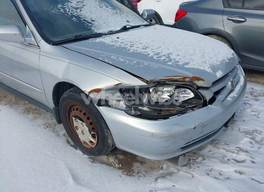 Photo 6 of 2001 Honda Accord 2.3 LX (VIN 1HGCG56471A132864)