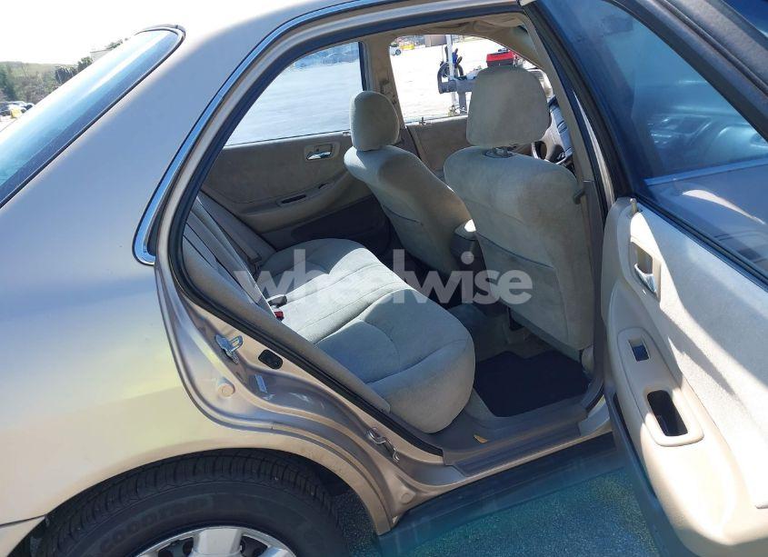 Photo 8 of 2002 Honda Accord 2.3 LX (VIN 1HGCG56472A108436)