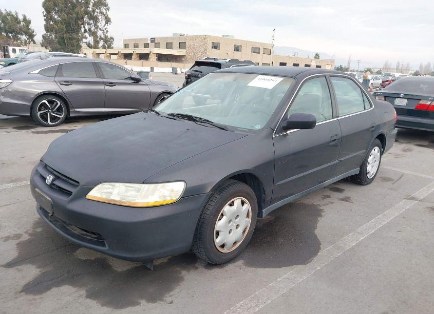 Photo 2 of 1998 Honda Accord SDN LX (VIN 1HGCG5647WA037096)