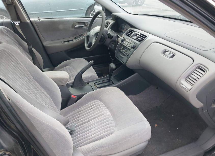 Photo 5 of 1998 Honda Accord SDN LX (VIN 1HGCG5647WA037096)