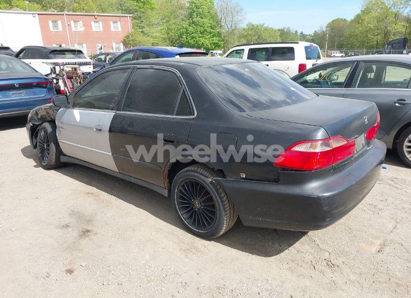 Photo 3 of 1998 Honda Accord LX (VIN 1HGCG5647WA174295)