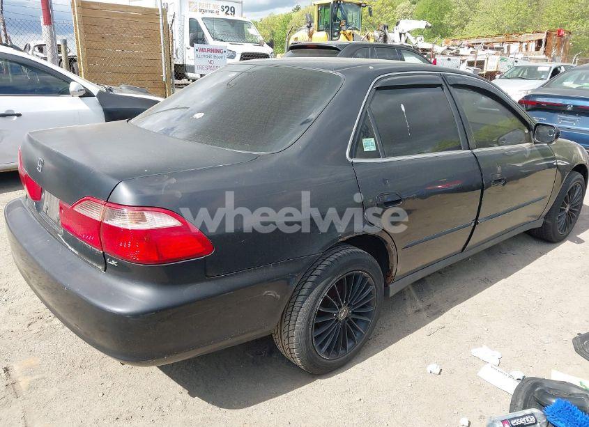 Photo 4 of 1998 Honda Accord LX (VIN 1HGCG5647WA174295)