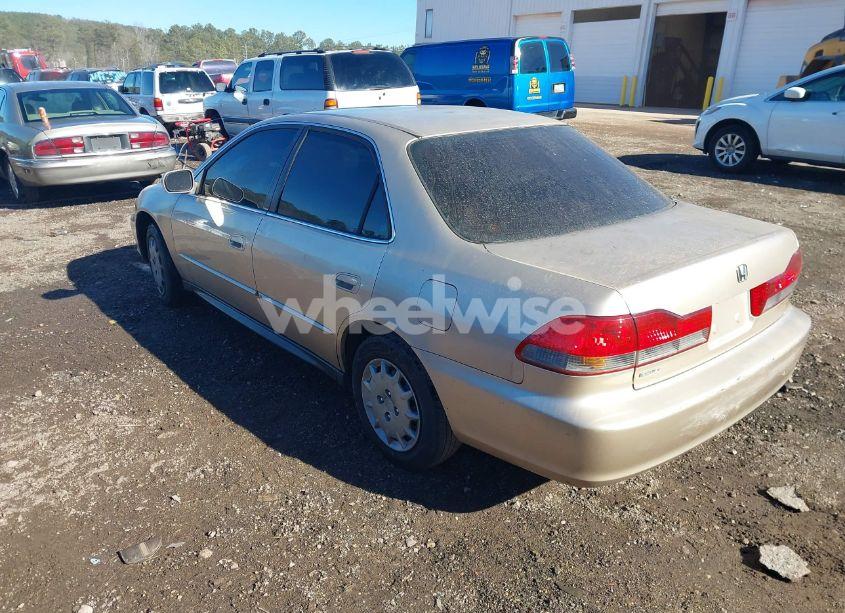 Photo 3 of 2001 Honda Accord 2.3 LX (VIN 1HGCG56481A038332)