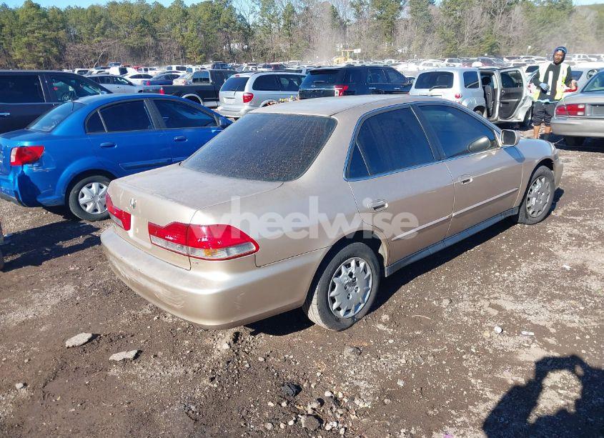 Photo 4 of 2001 Honda Accord 2.3 LX (VIN 1HGCG56481A038332)