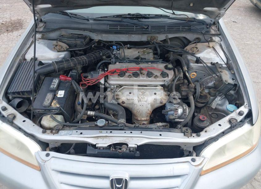 Photo 10 of 2001 Honda Accord 2.3 LX (VIN 1HGCG56481A118200)