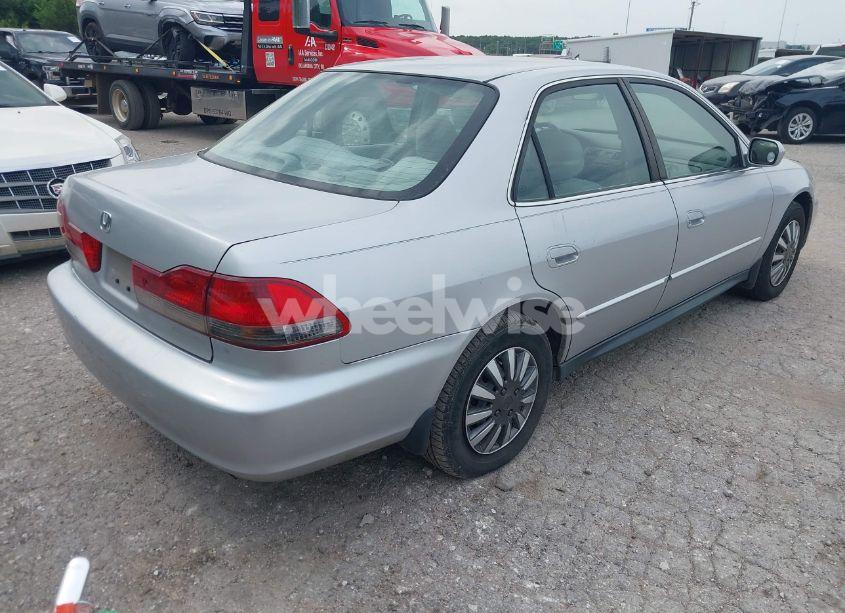 Photo 4 of 2001 Honda Accord 2.3 LX (VIN 1HGCG56481A118200)