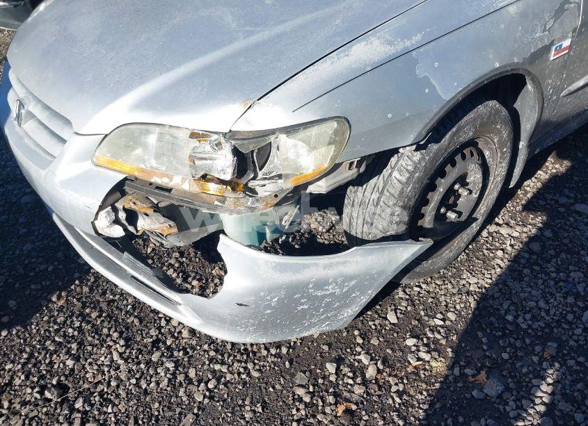 Photo 6 of 2002 Honda Accord 2.3 LX (VIN 1HGCG56482A053124)