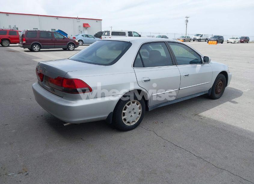 Photo 4 of 2002 Honda Accord 2.3 LX (VIN 1HGCG56482A064141)