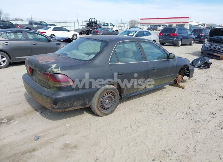Photo 4 of 2002 Honda Accord 2.3 LX (VIN 1HGCG56482A129392)