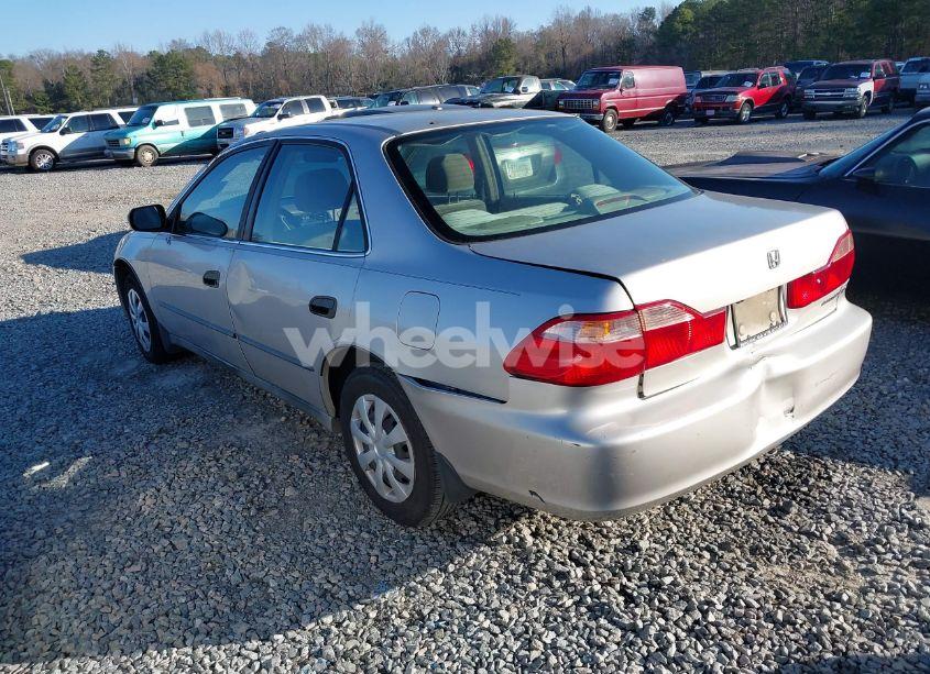 Photo 3 of 1998 Honda Accord LX (VIN 1HGCG5648WA011798)
