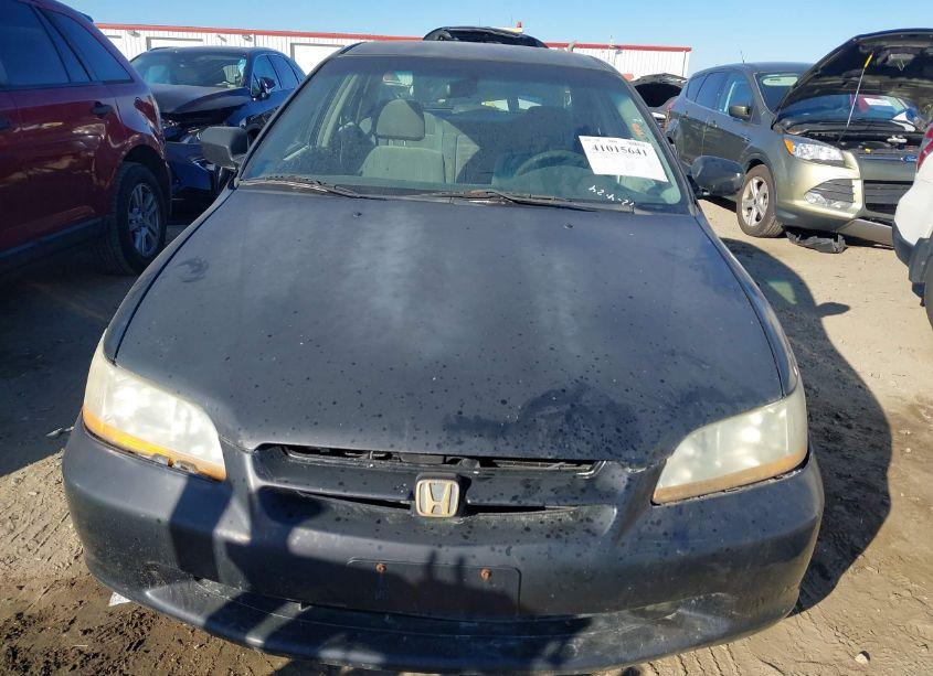 Photo 11 of 1999 Honda Accord LX (VIN 1HGCG5648XA069864)