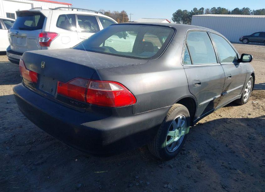 Photo 4 of 1999 Honda Accord LX (VIN 1HGCG5648XA069864)