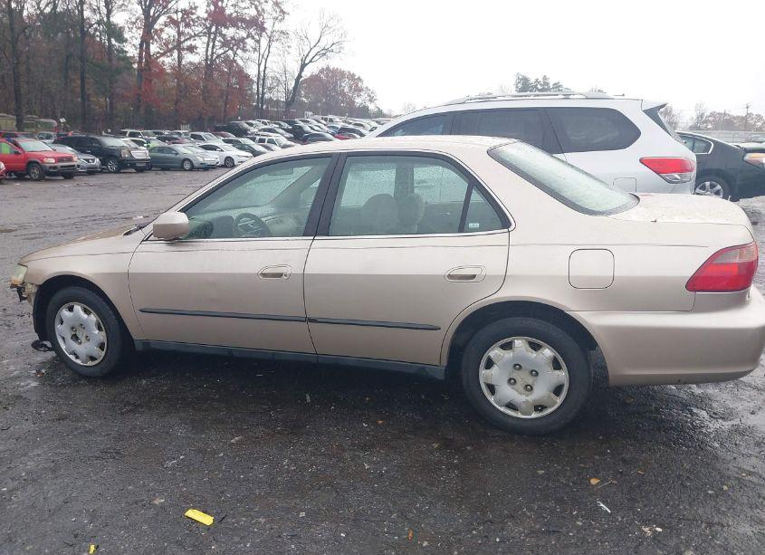Photo 14 of 2000 Honda Accord 2.3 LX (VIN 1HGCG5648YA027308)