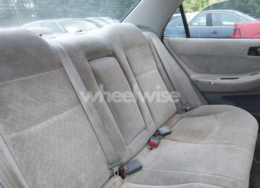 Photo 8 of 2001 Honda Accord 2.3 LX (VIN 1HGCG56491A065412)