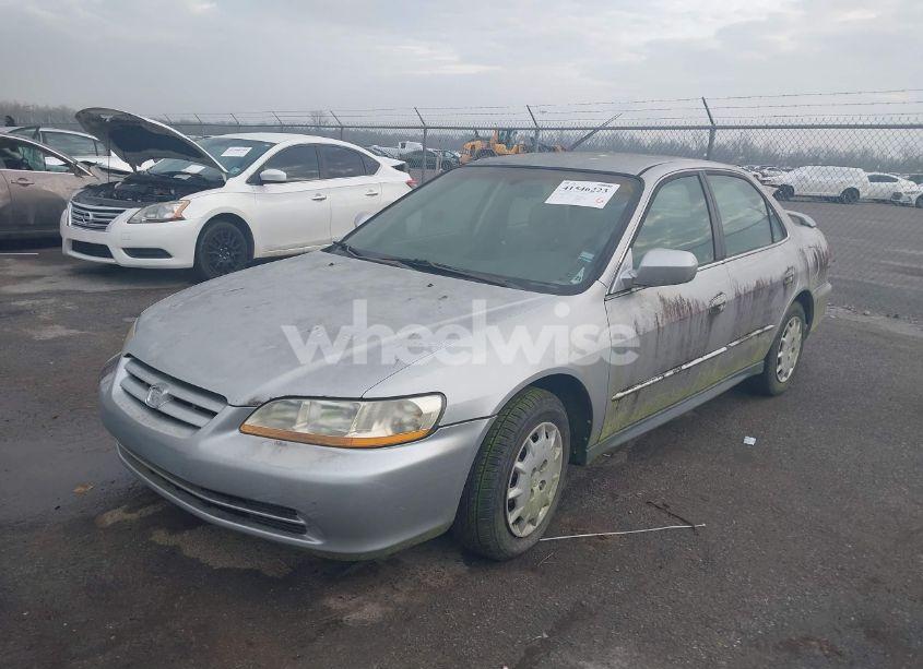 Photo 2 of 2001 Honda Accord 2.3 LX (VIN 1HGCG56491A092819)