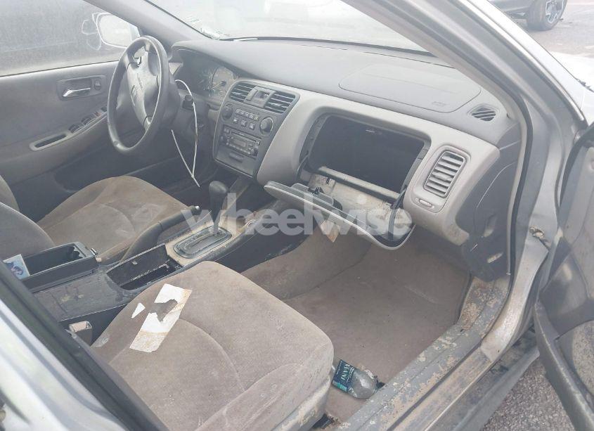Photo 5 of 2001 Honda Accord 2.3 LX (VIN 1HGCG56491A092819)