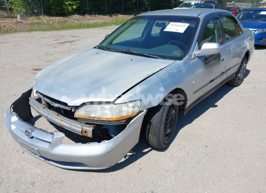 Photo 15 of 1998 Honda Accord LX (VIN 1HGCG5649WA198405)