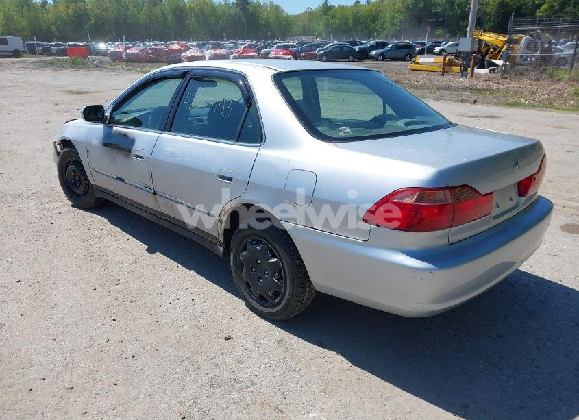 Photo 3 of 1998 Honda Accord LX (VIN 1HGCG5649WA198405)