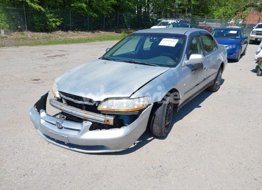 Photo 6 of 1998 Honda Accord LX (VIN 1HGCG5649WA198405)