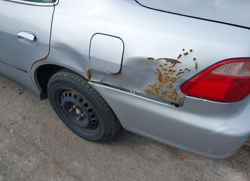 Photo 15 of 1998 Honda Accord LX (VIN 1HGCG5649WA244069)