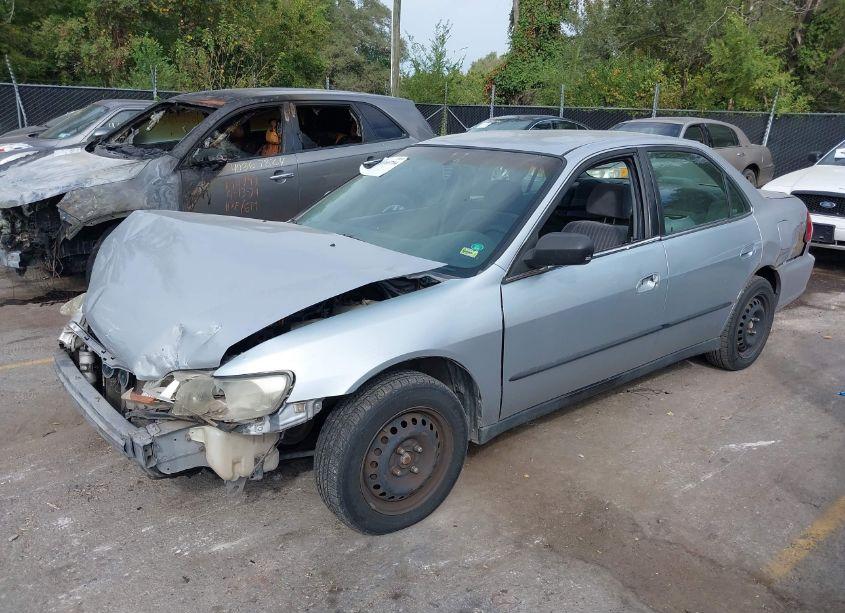 Photo 2 of 1998 Honda Accord LX (VIN 1HGCG5649WA244069)